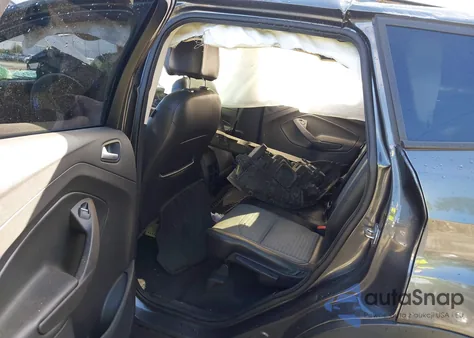 2017 Ford Escape Se z USA, uszkodzony, nr VIN 1FMCU0GD1HUD18008